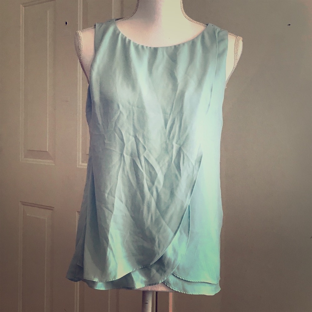 LAUREN sleeveless blouse